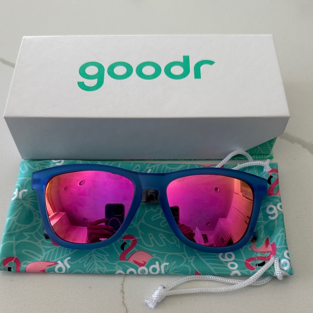 Goodr “Let’s Make Pour Choices” Sunglasses RARE